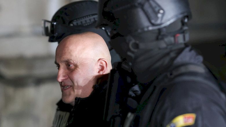 Horațiu Potra a fost adus sub escortă în România, împreună cu fiul și nepotul său. Anunțul Poliției Române