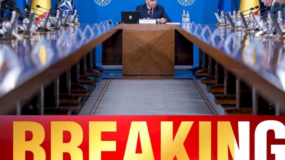 Schimbare radicală în legea care interzice cumulul pensiei cu salariul la stat. Ministerul Muncii a decis cine sunt românii care vor pierde 85% din pensie dacă aleg să rămână în câmpul muncii.