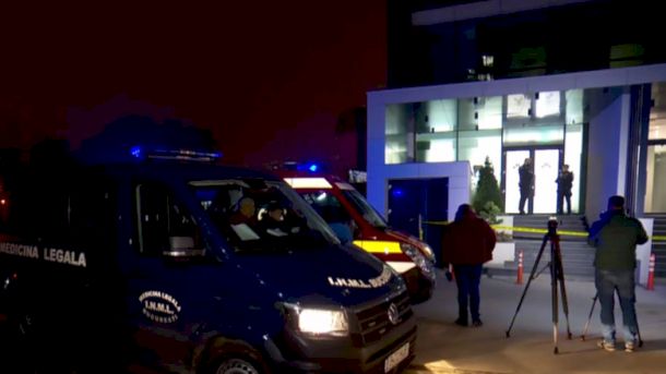 Ultima Poză De Familie Cu Fetița De Doi Ani Care A Murit La O Clinică Stomatologică Din București. Unde Au Fost Cei Doi