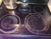 Trucul bunicii care face minuni: metoda simplă și naturală pentru curățarea cuptorului, fără chimicale și fără frecare