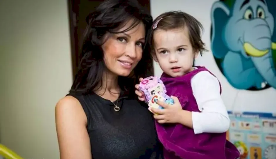 Cum arată fiica Nicoletei Luciu la 14 ani! Kim Csergo s-a transformat într-o domnișoară superbă și nu a mai apărut în public de când era mică