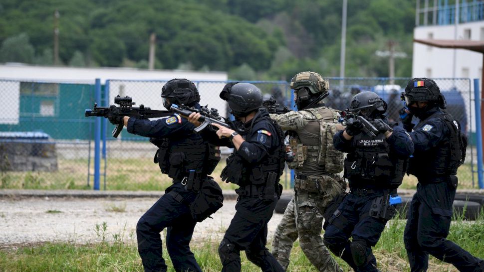 Ce salariu are un jandarm în 2026. Cât câștigă lunar, cu tot cu sporuri