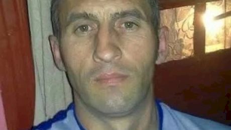 Un bărbat a murit de rabie, după ce a fost mușcat de un câine vagabond: „Când a ajuns la spital, au spus că e sevraj alcoolic”