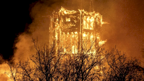 BREAKING! Biserică celebră, incendiată de Revelion! S-a făcut SCRUM! Mai mulți morți și răniți