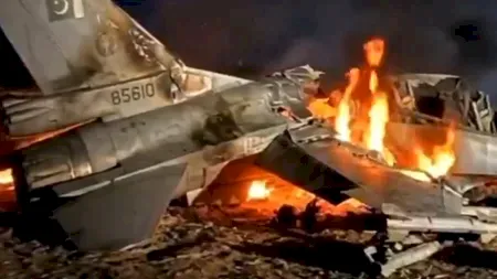 Capitala a fost bombardată! Un avion a fost doborât în această dimineață. A început războiul dintre Pakistan și Afganistan