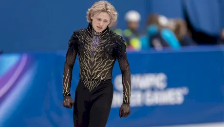 DRAMĂ LA JOCURILE OLIMPICE! „Zeul Quad-urilor”, Ilia Malinin, s-a prăbușit sub ochii întregii lumi! F