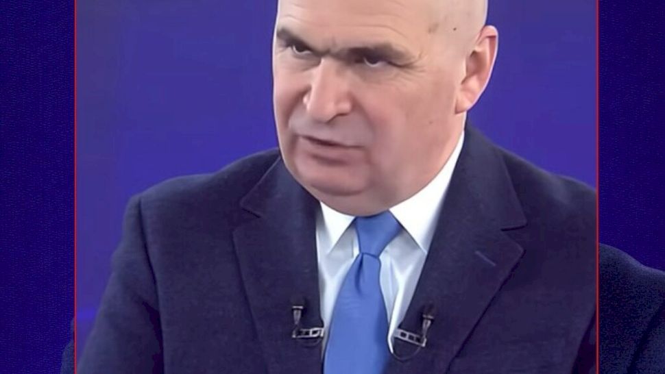 Controverse uriașe în învățământ, după ce zeci de clase de liceu au fost desființate! Unii dintre profesori amenință cu demisia