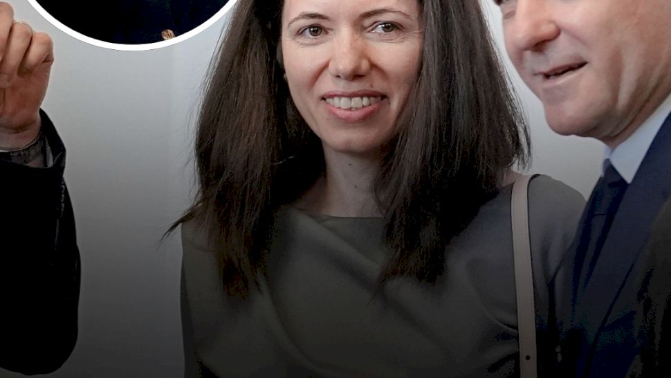 Mirabela Grădinaru a nimerit-o cu una din ținutele purtate la Washington, eclipsând-o pe soția lui Emmanuel Macron, Brigitte. O stilistă de la noi o analizează pe partenera lui Nicușor Dan
