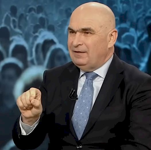 Minivacanță prelungită de Paște. Angajații vor avea... Vezi mai mult