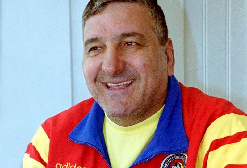 NU E O GLUMĂ! Ce pensie are Rică Răducanu, de fapt. Cât încasează lunar de la statul român: ”Din ce rămâne, luăm medicamente”