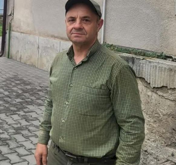 Aurel Frandeș, pădurarul care le-a găsit pe fetițele din Târnăveni, a mărturisit ACUM că el... Vezi mai mult