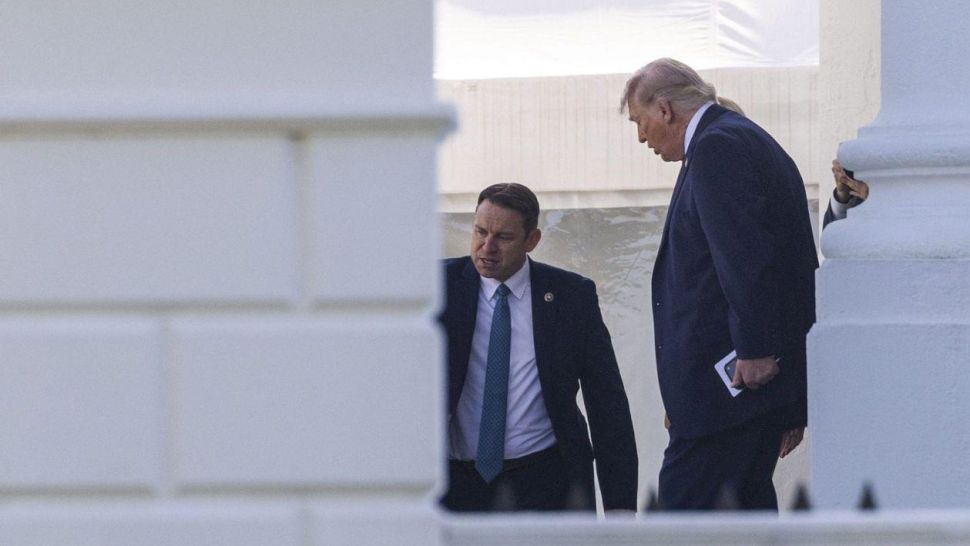 ULTIMA ORĂ: Alertă maximă la Washington: S-au tras focuri de armă lângă Casa Albă. Donald Trump se afla în clădire
