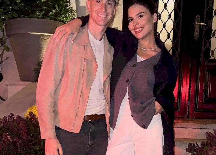 Cine este bărbatul care îi dă bani Andreei Popescu, după divorțul de Rareș Cojoc: ”Datorită ție pot să plătesc chiria”