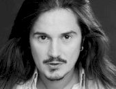 Îl mai ții minte pe Frankfurt din Vacanța Mare, care le scotea peri albi faimoșilor Leana și Costel?! Azi nu-l mai recunoști