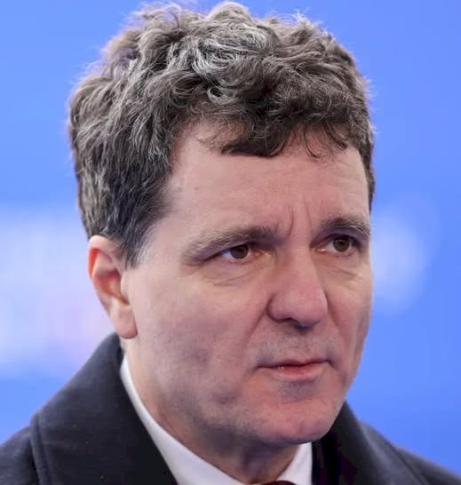 DA, e adevărat! România intră în... Vezi mai mult