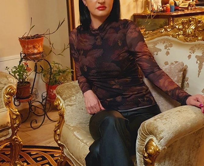 A MURIT Valentina Dumitru, femeia de 45 de ani care a făcut anevrism după un lifting facial. Ministrul Sănătății cere anchetă ⤵️