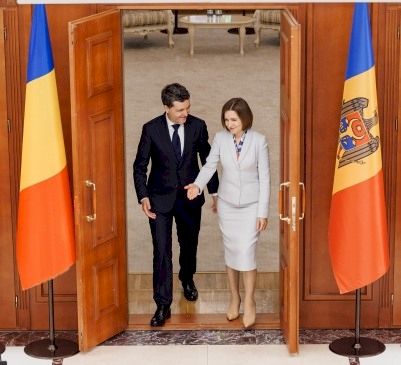 E adevărat! Nicușor Dan și Maia Sandu...Vezi mai mult