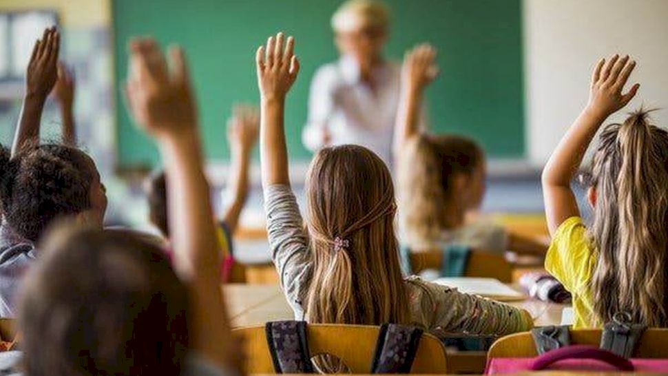 Părinții Obligați Să Semneze Un Document La Școală! Amenzi De Până La 5.000 De Lei