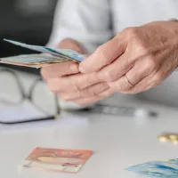 Vești îngrijorătoare pentru pensionari: Pensiile vor întârzia în iunie!