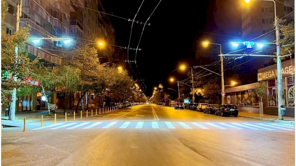 Becurile din București, achiziționate la prețuri exorbitante! Primăria a plătit cu 4 milioane de euro mai mult pentru iluminatul LED
