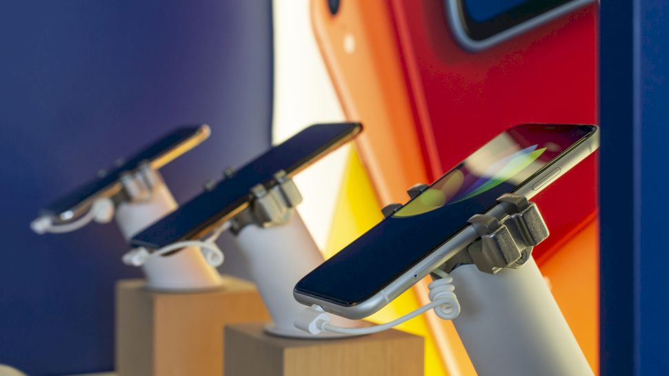 Apple colaborează cu SpaceX pentru mesaje text prin satelit pe iPhone-uri! Iată cum se activează