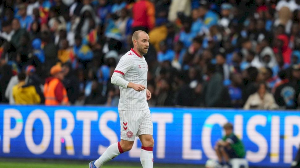 Șoc în Danemarca! Christian Eriksen s-a prăbușit din nou pe teren în meciul cu Ucraina