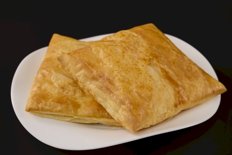 Câți bani câștigă celebra patiserie de merdenele din București? Profitul a crescut spectaculos!