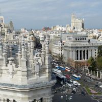 Legi ciudate în Spania, țara cu mulți români! Moartea, castelele de nisip și lătratul câinilor, interzise
