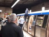 Incident la metrou: Tavanul stației Piața Unirii a cedat peste un tren!